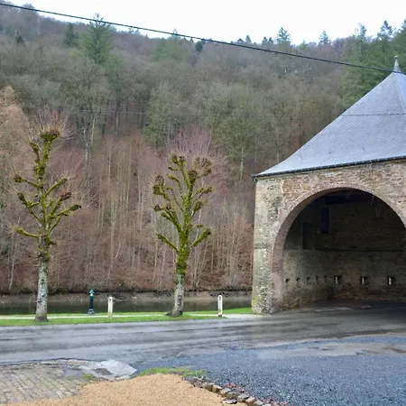 펜션 Le Barrage 부용
